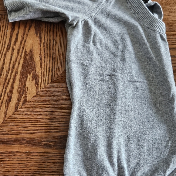 Grey sweater - Picture 5 of 5